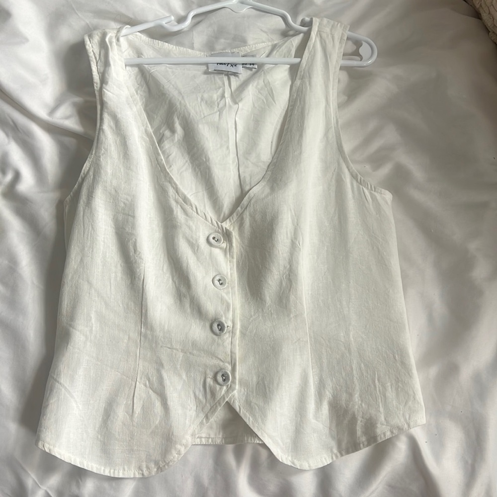 PRINCESS POLLY LINEN VEST